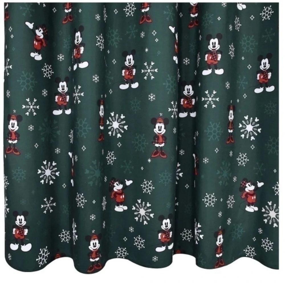 NWT. ST. NICHOLAS SQUARE Mickey & Minnie Shower Curtain